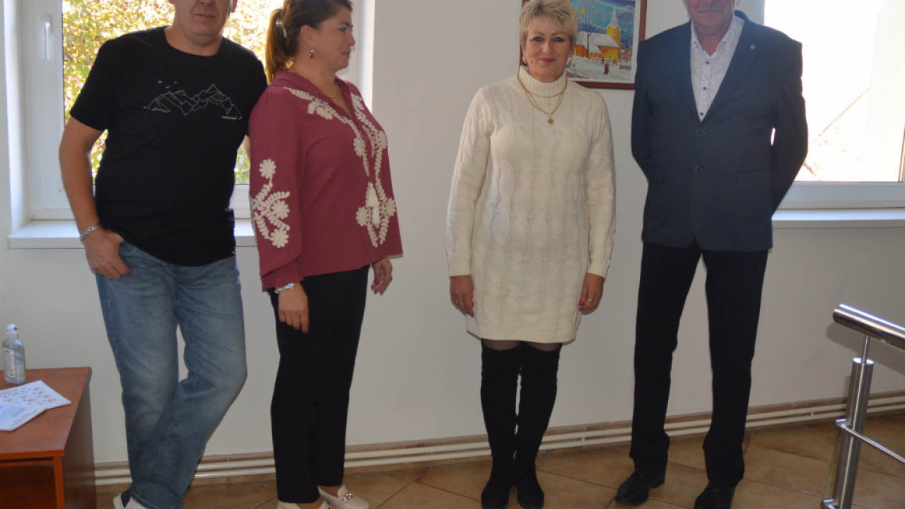 Október- mesiac úcty k starším- posedenie v r. 2024  Október- mesiac úcty k starším- posedenie v r. 2024